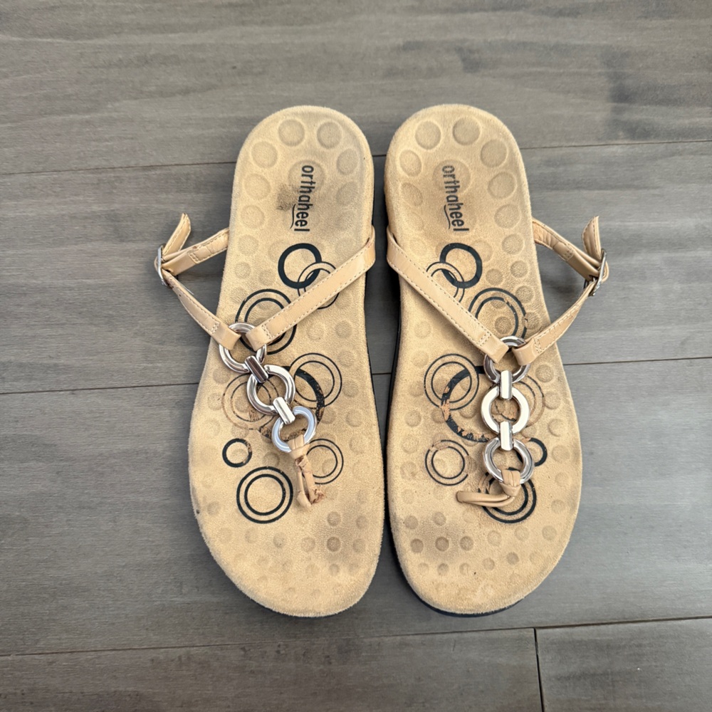 Orthaheel Vionic Tan Sandals Adjustable Arch Support